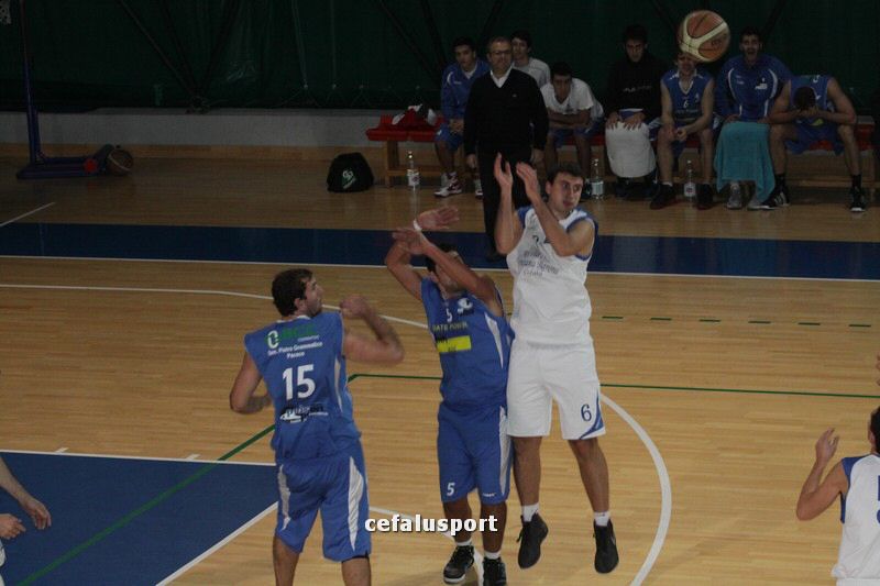 111218 sport 234_tn.jpg